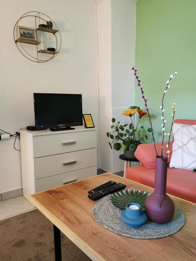 Studio Apartman Krosna Perusic 外观 照片